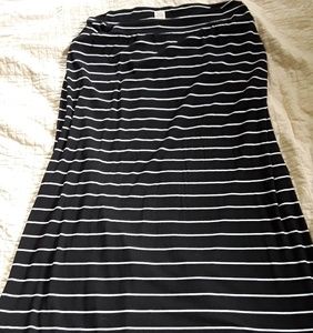 Faded glory black white striped skirt